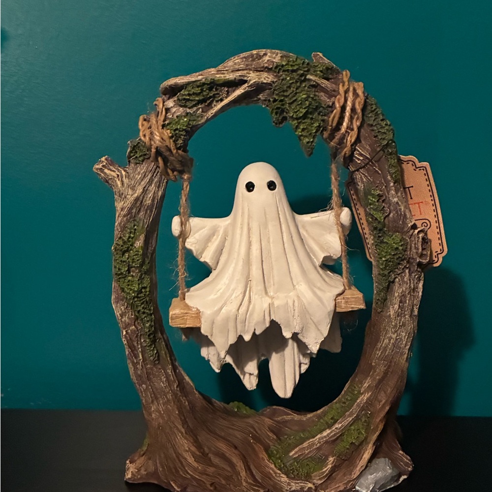 Ghost Swing Figurine